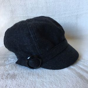 Hat w/ brim bill 🧢